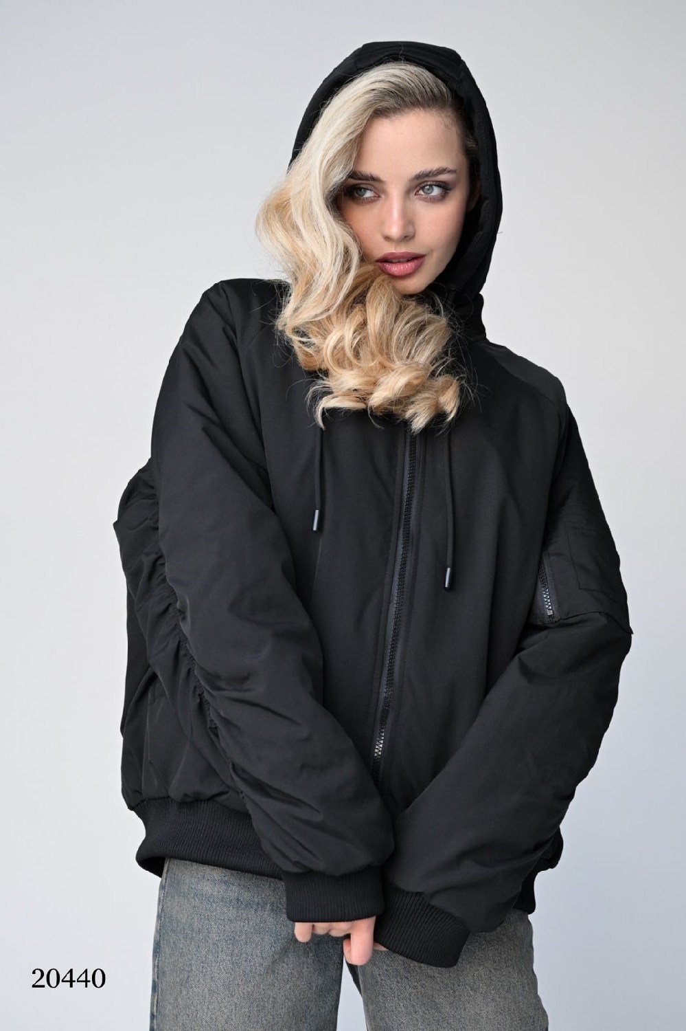 женская куртка бомбер,куртка бомбер,куртка бомбер оверсайз stpn wear,демисезонная куртка,куртка бомбер оверсайз