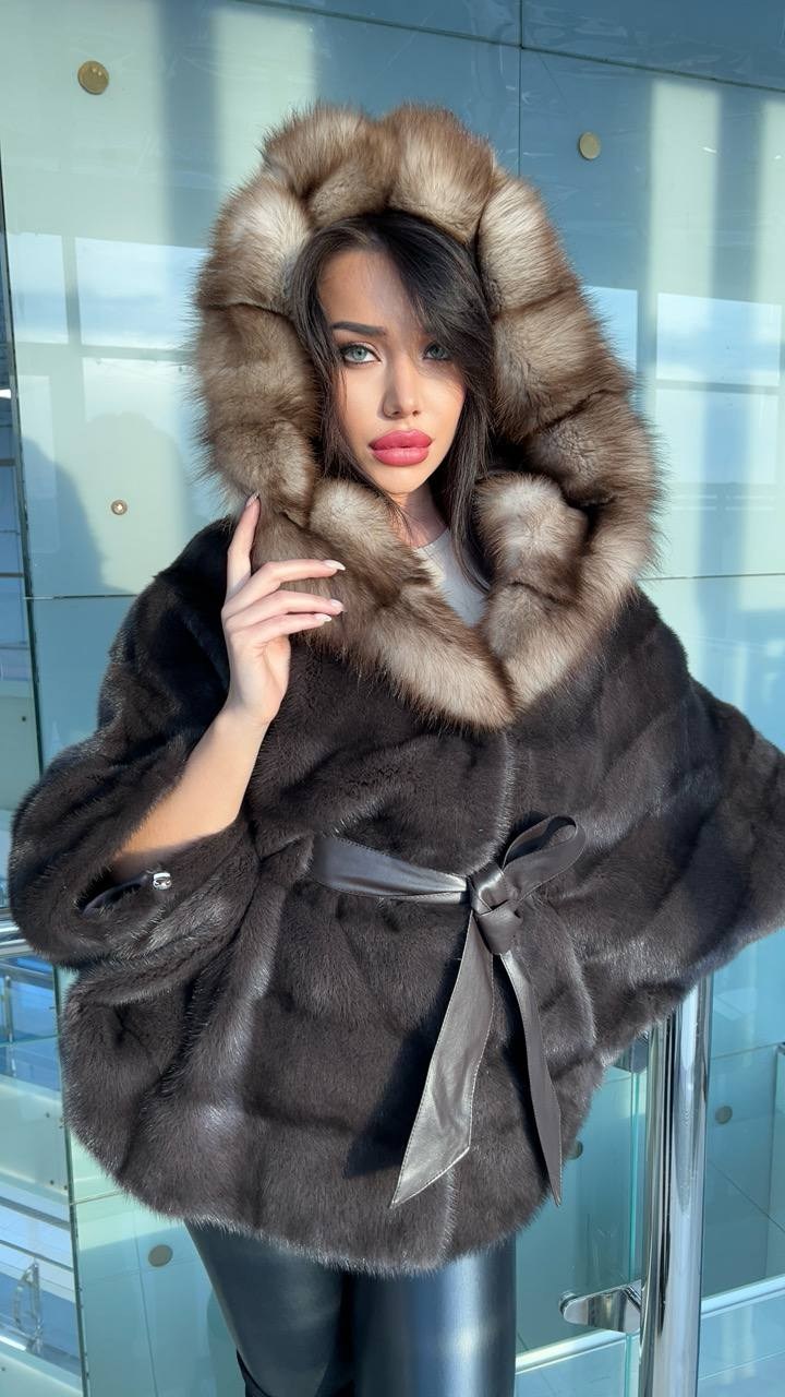 шубка из меха европейской норки с куницей,шуба норковая "летучая мышь" с капюшоном из куницы,шуба норка 2026 летучая мышь,европейский мех,шуба летучая мышь из норки с капюшоном из куницы