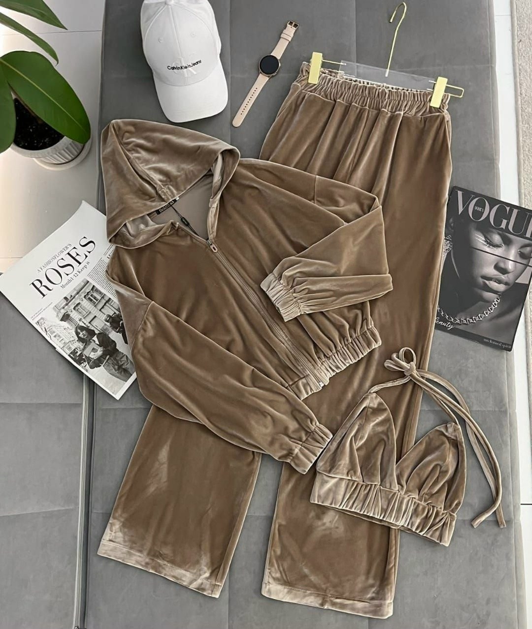 костюм тройка женский,велюровый костюм,велюровый костюм женский,спортивный велюровый костюм,велюровый костюм женский коричневый