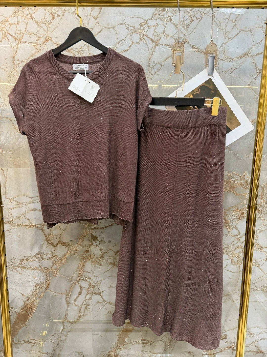 костюм с юбкой трикотажный теплый,женский костюм brunello cucinelli,трикотажный костюм с юбкой,костюм с юбкой,костюм с джемпером и юбкой