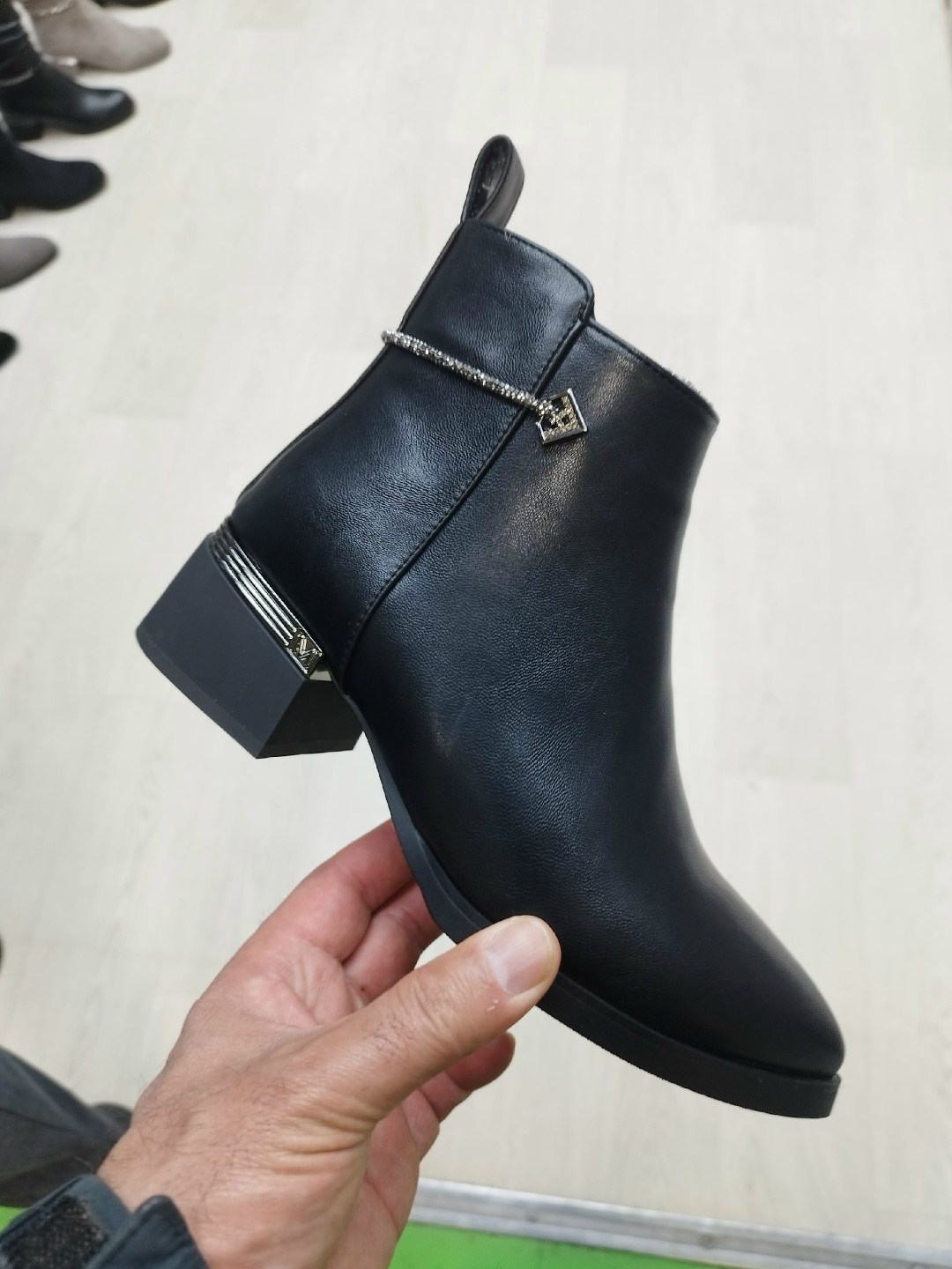 ,обуви, женская,женские ботильоны,женские ботинки