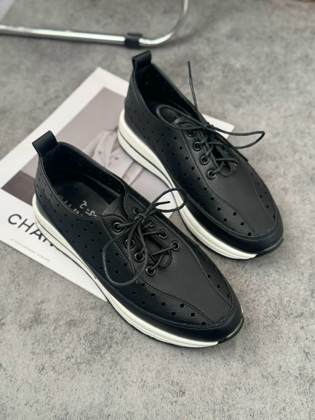 кроссовки женскиe,,женские кроссовки на шнуровке,классические кроссовки,кроссовки летние женские