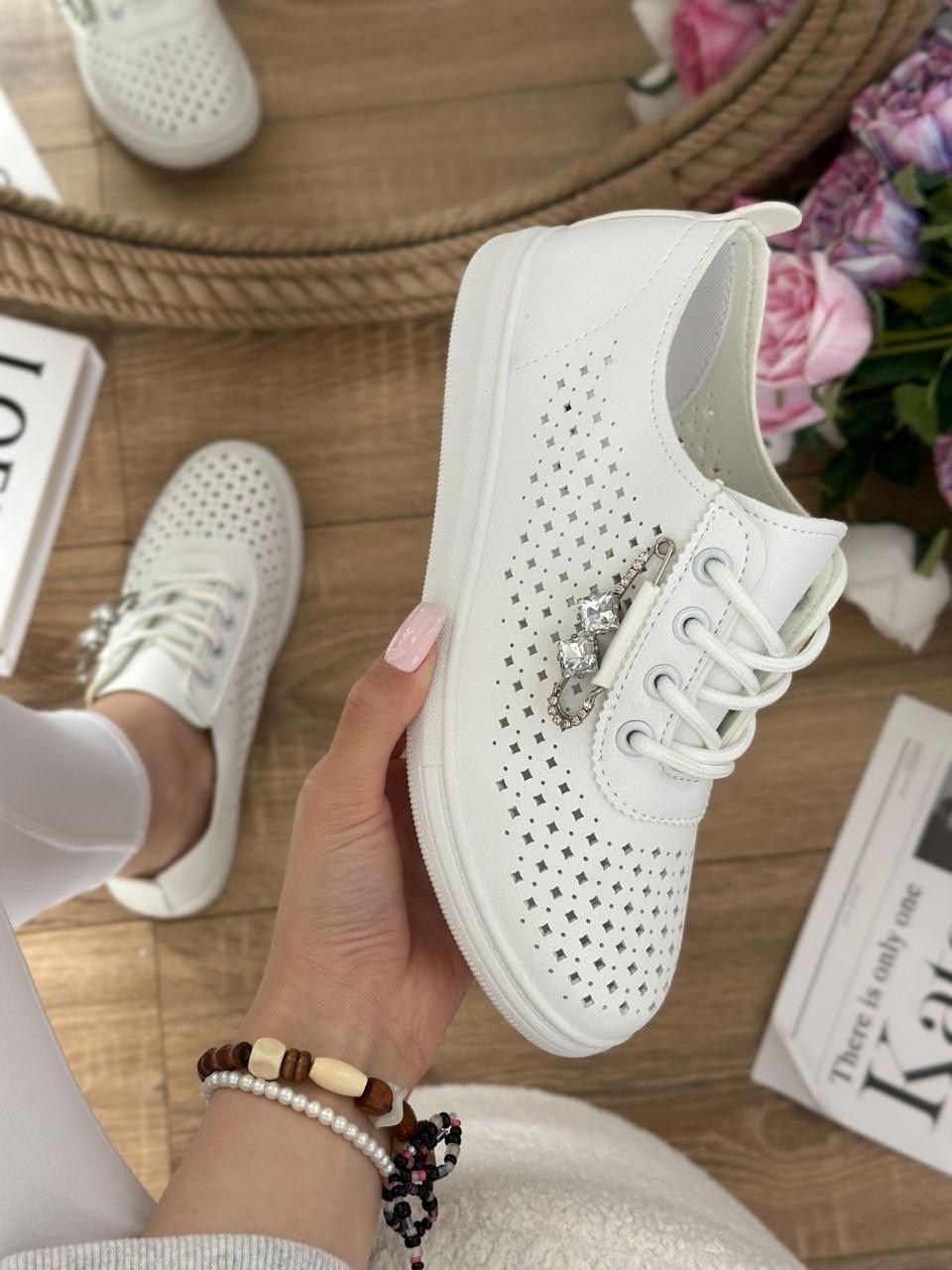 кеды эко кожа,белые кеды с перфорацией женские, кеды,кеды женски,слипоны с перфорацией