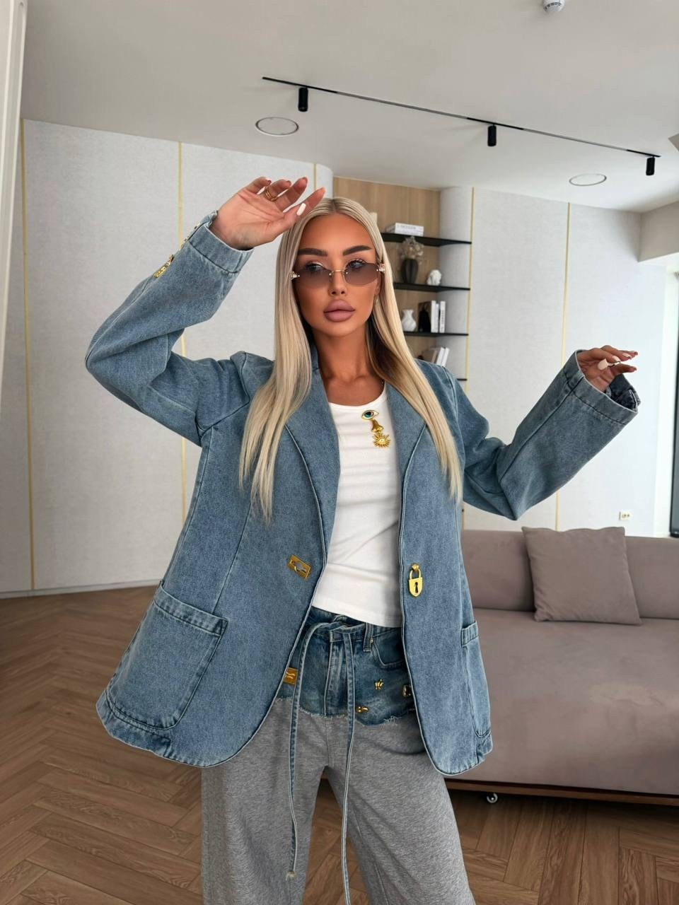 джинсовый пиджак оверсайз,джинсовый пиджак женский,пиджак джинсовый,куртка джинсовая,джинсовый пиджак оверсайз джинсовка street style shop