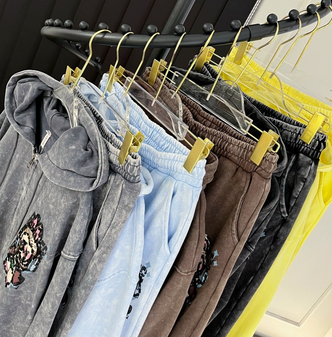 женский спортивный костюм из премиальной варенки,велюровый костюм,спортивный костюм,женский костюм,костюм теплый