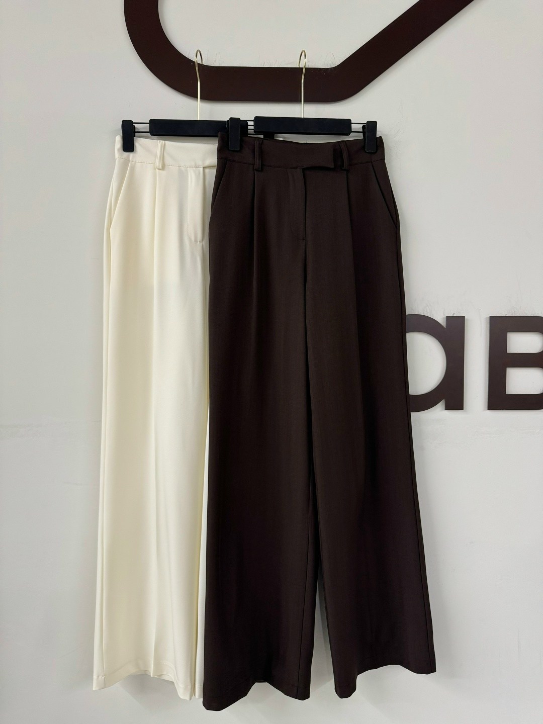 брюки модные,белые брюки,широкие брюки,брюки стильные