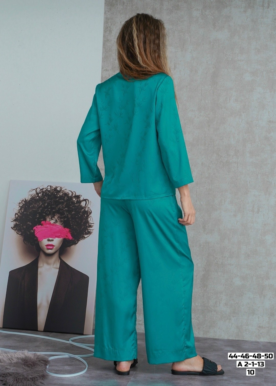 пижама из искусственного шелка,костюм женский marsi marsianova mm532ir зеленый 46 ru,атласный комплект с брюками mia-amore veronica 8316 изумрудный xs,женские шелковые брючные костюмы,домашние брючные