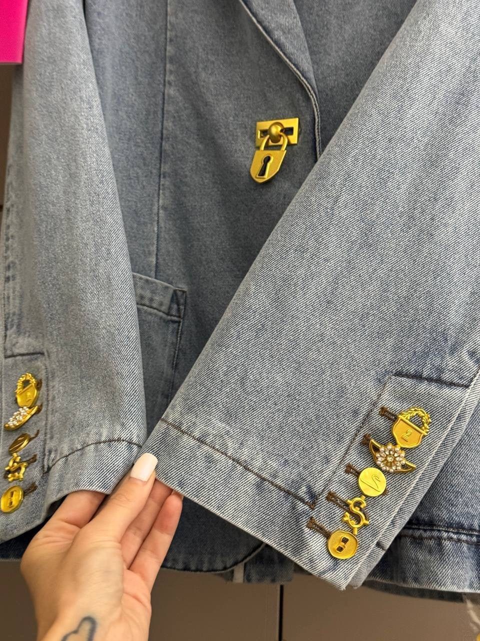 джинсовый пиджак оверсайз,джинсовый пиджак женский,пиджак джинсовый,куртка джинсовая,джинсовый пиджак оверсайз джинсовка street style shop