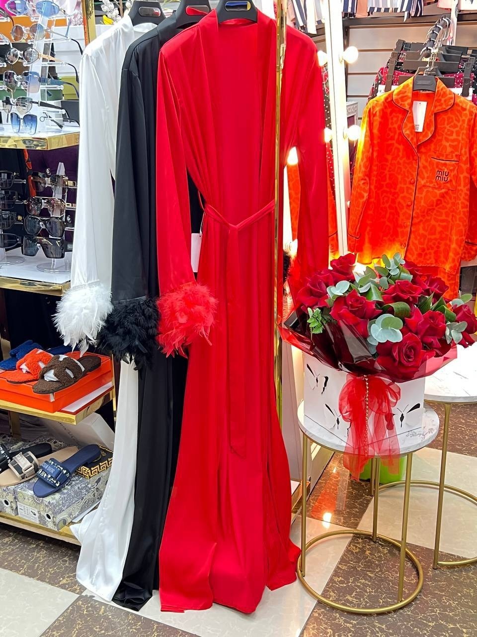 халат с перьями,шелковый халат,халат,женский халат