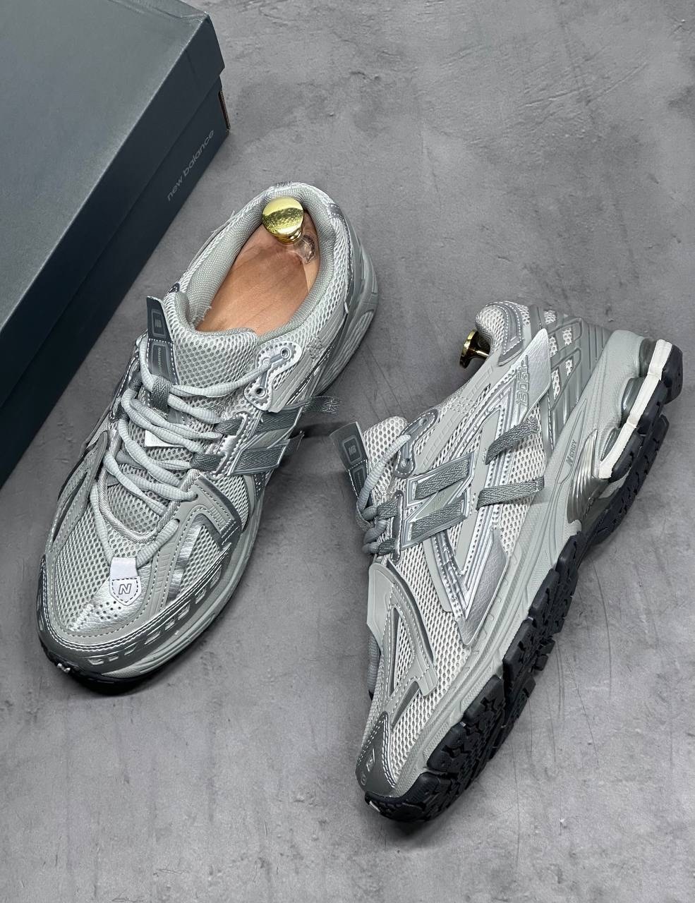 женские кроссовки balenciaga runner серебристые,кроссовки new balance,кроссовки,кроссовки в стиле balenciaga,кроссовки new balance 1906