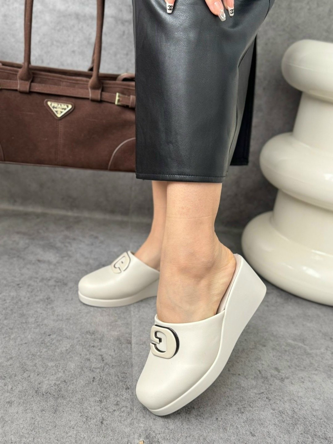 шлепанцы женские,,женская ,шлепки женские,женские босоножки