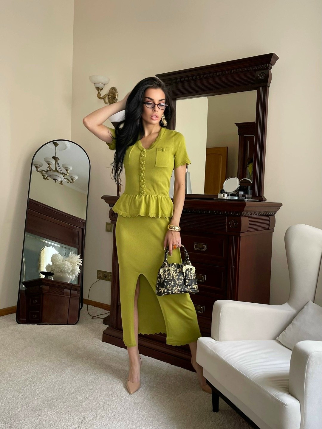 стильные костюмы,костюм с юбкой,одежда стильная,женские костюмы