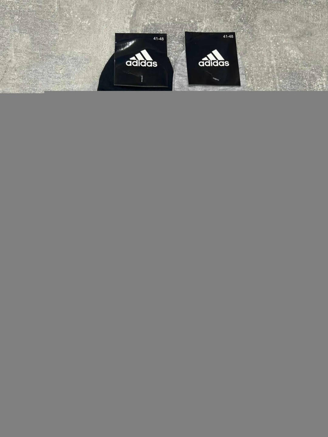 носки adidas,серый прямоугольник,скриншот,темно серый цвет,лдсп серый