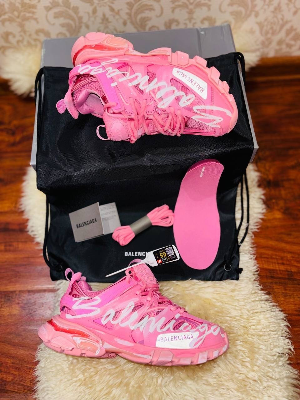 женские кроссовки balenciaga,кроссовки balenciaga,pink track balenciaga sneakers,кроссовки balenciaga track,pink balenciaga track