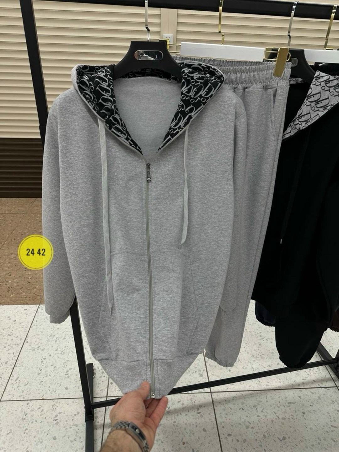 спортивный костюм brunello cucinelli,мужской спортивный костюм brunello cucinelli,костюм спортивный,мужской спортивный костюм,мужская мода