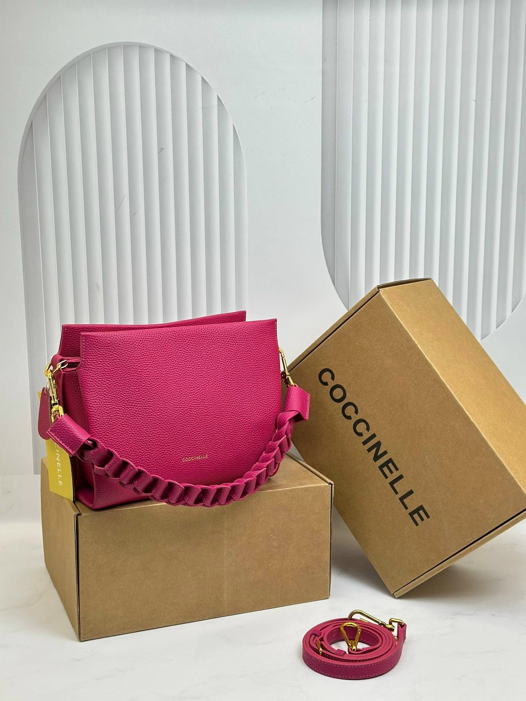 сумка coccinelle,сумка женская coccinelle,сумка,женская сумка,сумка женская coccinelle натуральная замша