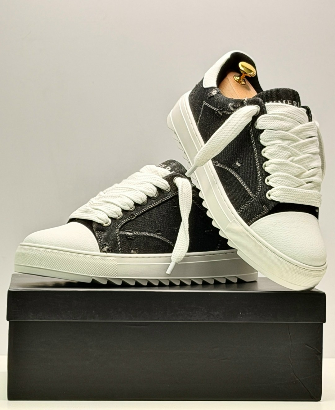 ,репрезент кеды,мужская  для скейтбординга maison margiela evolution,черные кроссовки new evolution maison margiela,maison margiela кеды