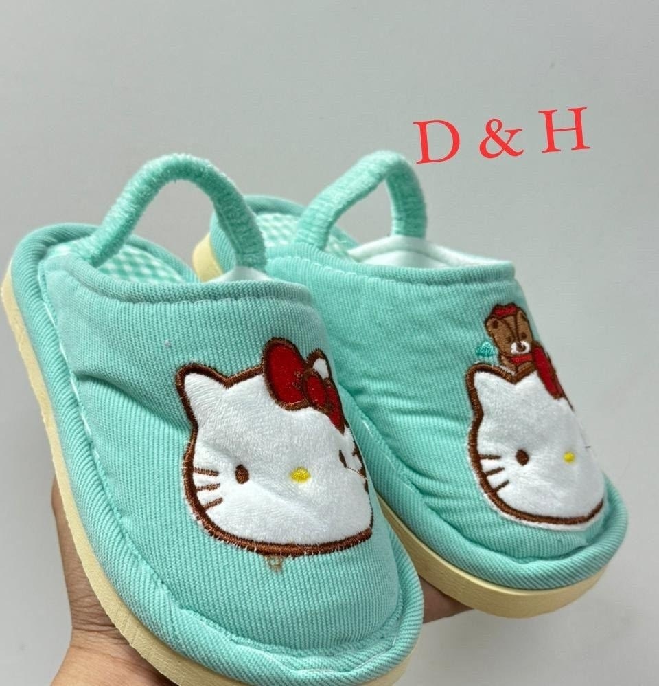 домашние тапочки хелло китти,детские домашние тапочки,тапки с хеллоу китти,детские тапочки,тапочки домашние детские для девочек