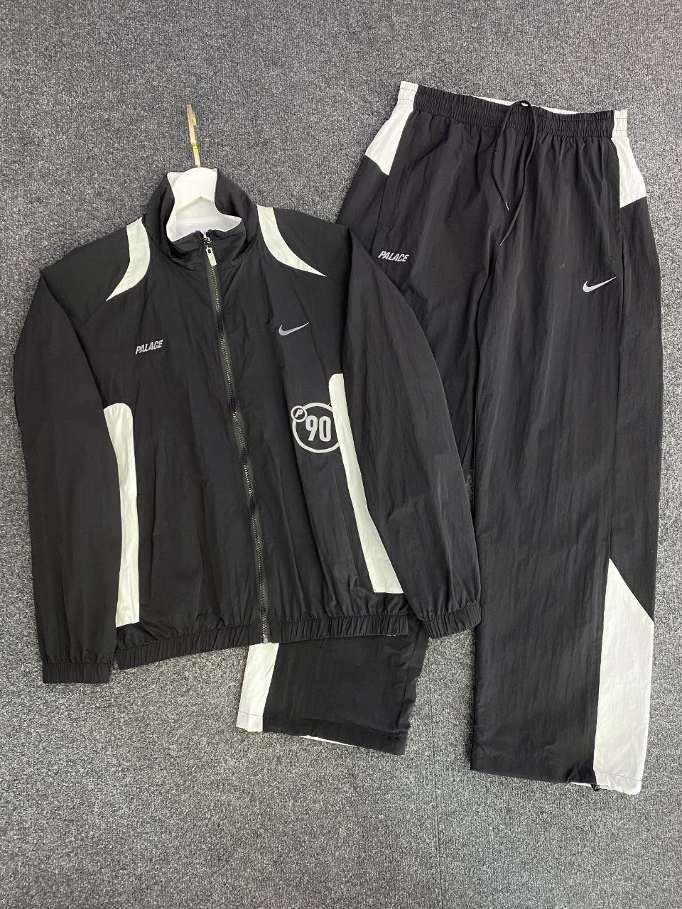 спортивный костюм nike tracksuit,nike jacket,куртка спортивная,nike рефлектив куртка,куртка nike