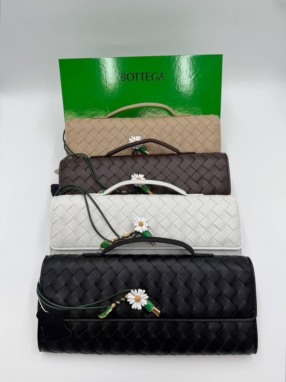 женский кожаный клатч bottega veneta andiamo черный,женская сумка bottega veneta,клатч bottega veneta,bottega veneta сумка,клатч bottega veneta andiamo