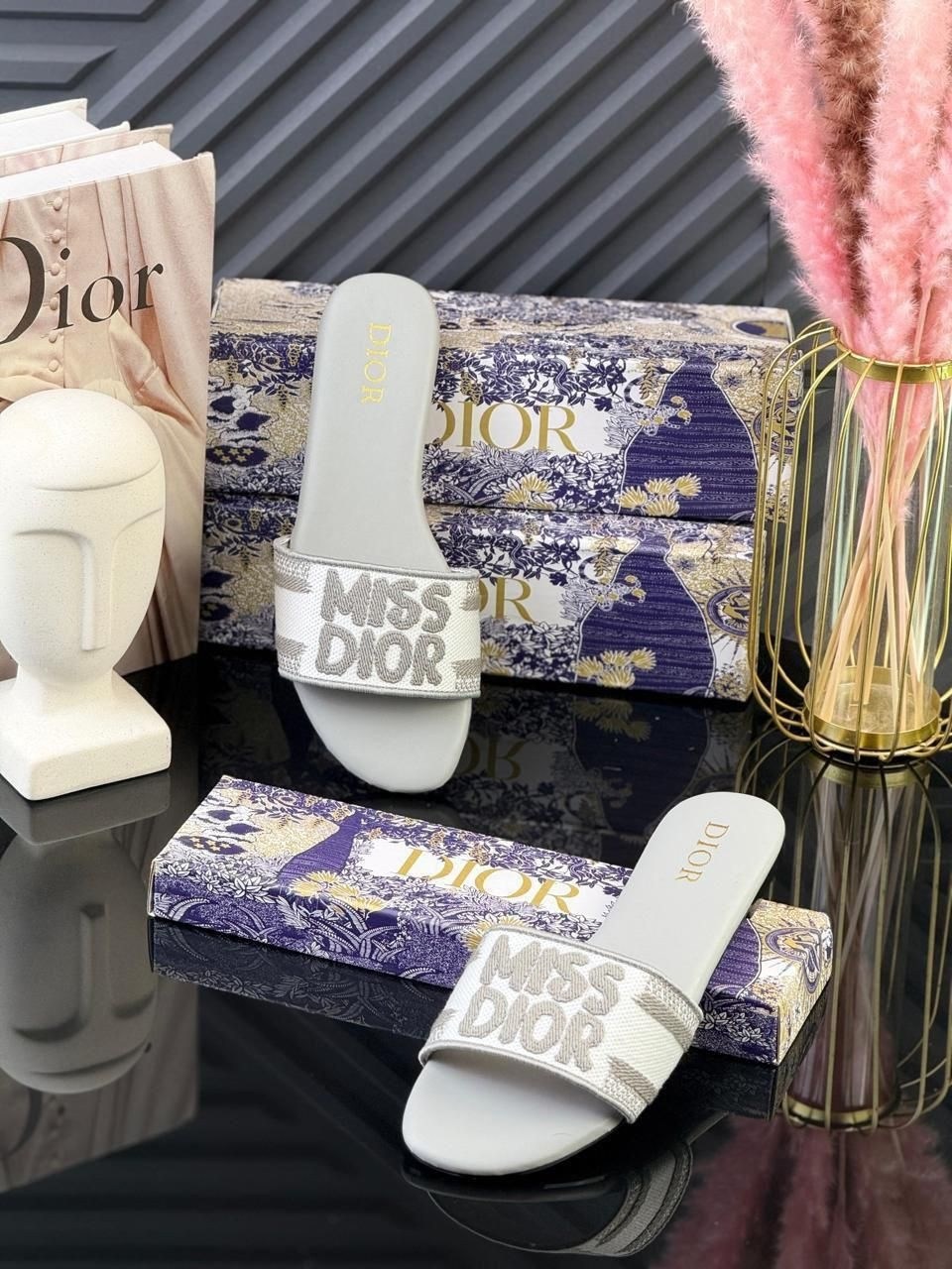 шлепанцы christian dior,женские шлепанцы,шлепки брендовые,шлепанцы женские christian dior,шлепки диор