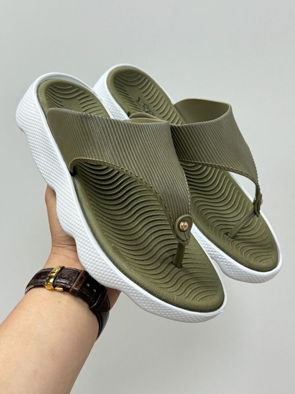 брендовые шлепанцы,мужские шлепанцы,пляжные шлепанцы,,шлепки мужские