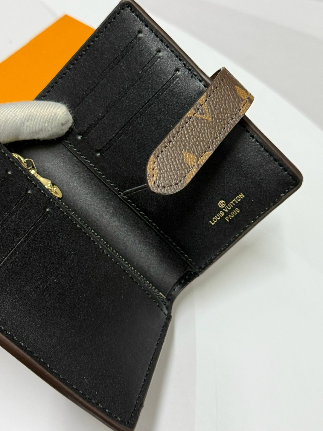 louis vuitton кошельки,обложка на паспорт louis vuitton,блокнот louis vuitton,кошелек louis vuitton новый,женские кошельки