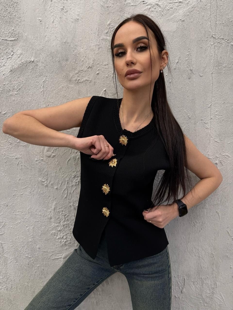 жилет трикотажный,жилет женский,жилетка,трикотажная жилетка на пуговицах,безрукавка