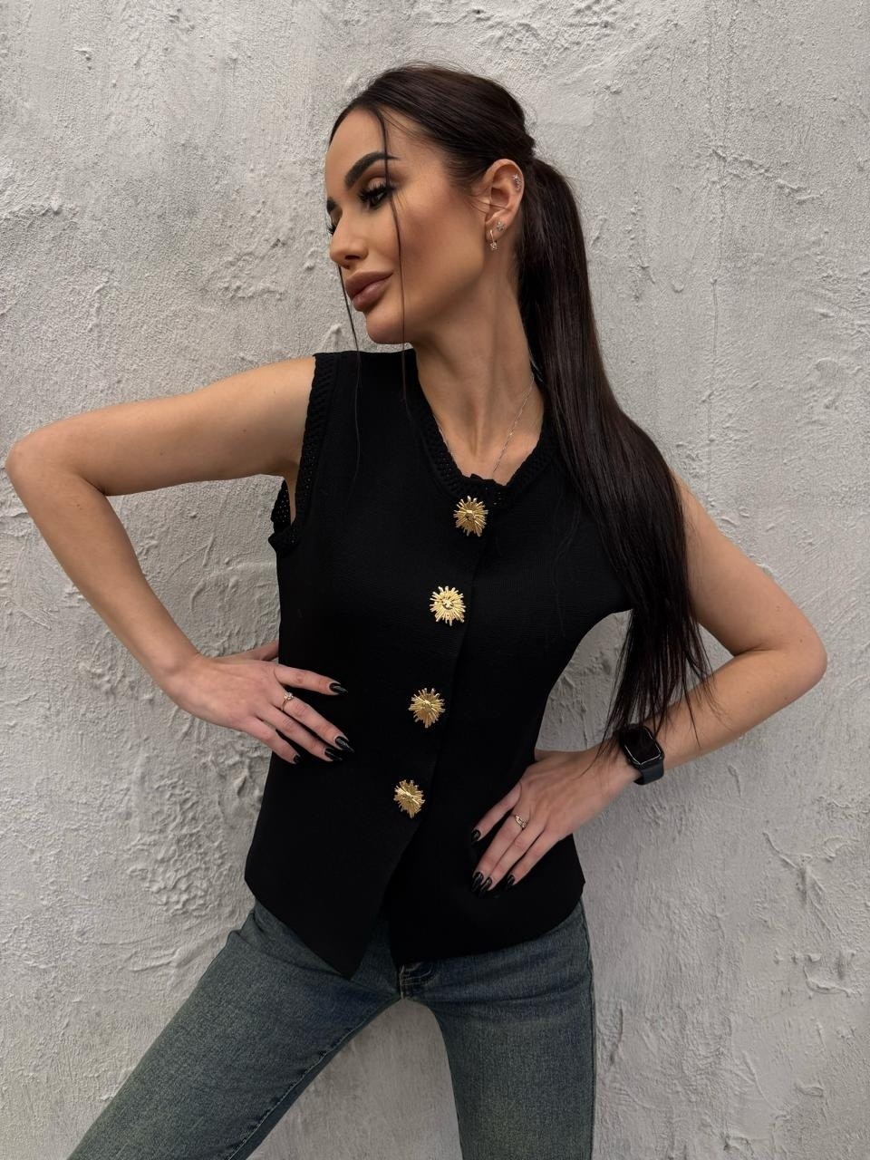 жилет трикотажный,жилет женский,жилетка,трикотажная жилетка на пуговицах,безрукавка