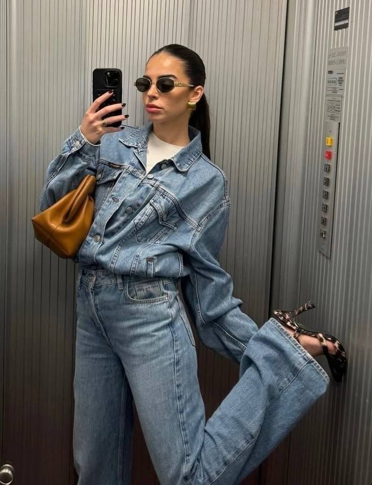 комбинезон женский джинсовый,джинсовые комбинезоны,комбинезон джинсовый женский 42-44,джинсовый комбинезон женский 2025,комбинезон джинс