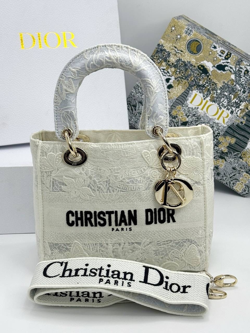 женская сумка christian dior,dior сумка,сумка christian dior,сумка christian dior lady dior,сумка lady dior