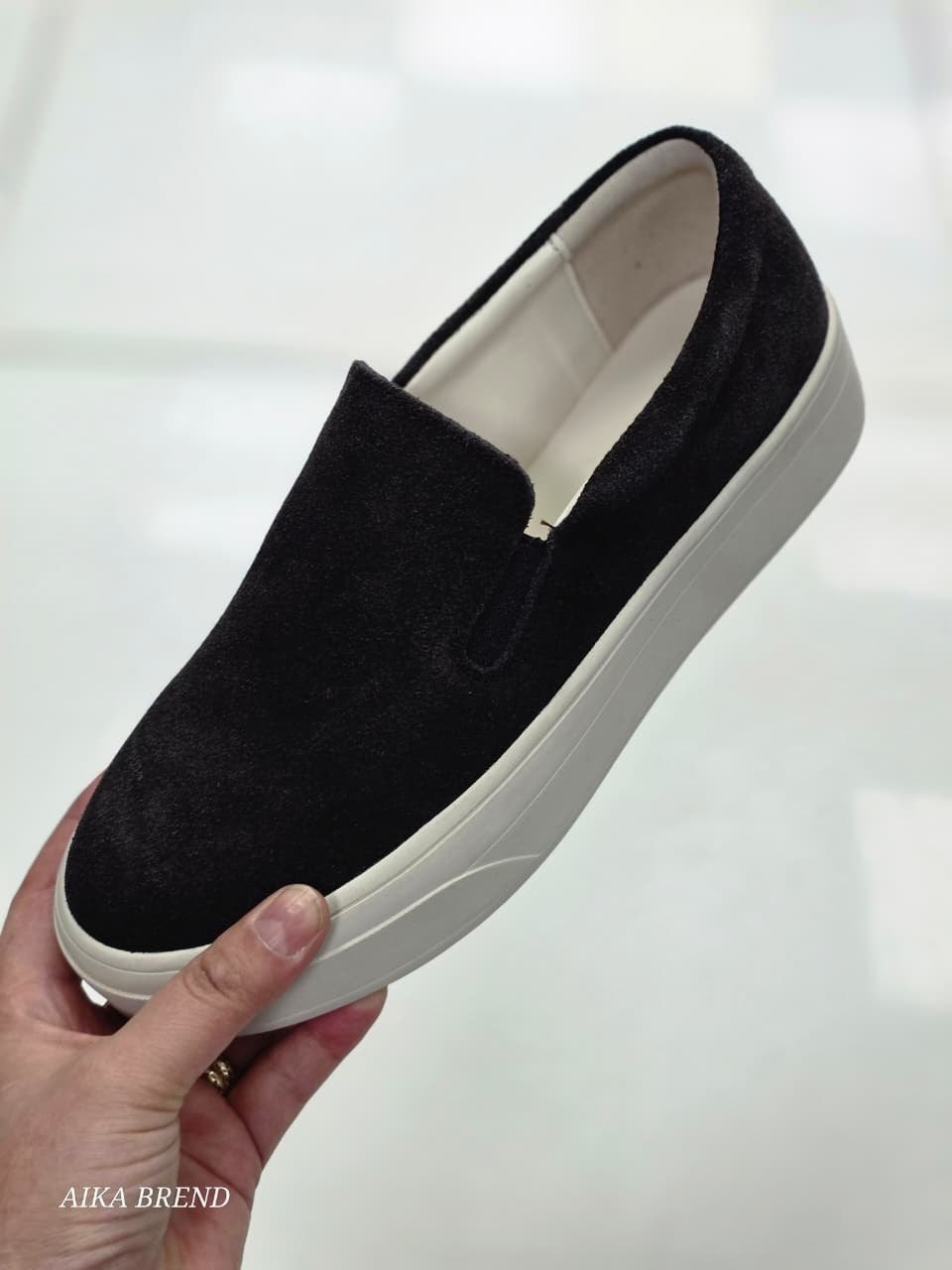 ,слипоны из натуральной замши,слипоны из натуральной замши the row,женские слипоны,слипоны замшевые