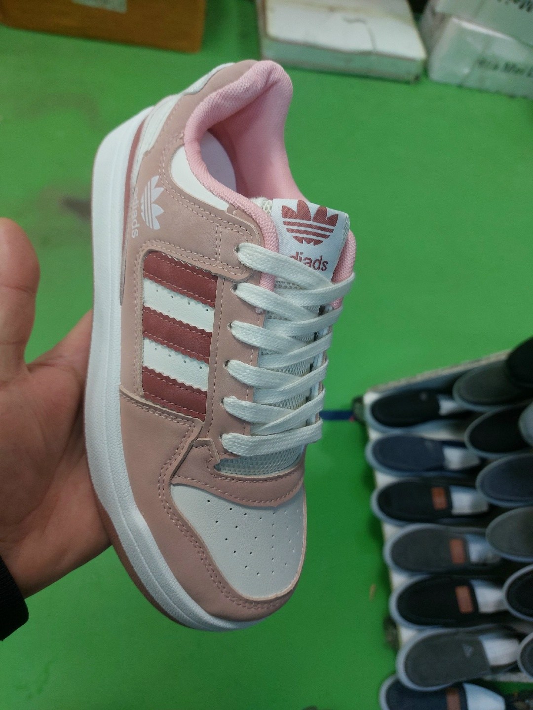 кроссовки adidas,женские кроссовки adidas,кроссовки адидас женские,кроссовки,женские кроссовки