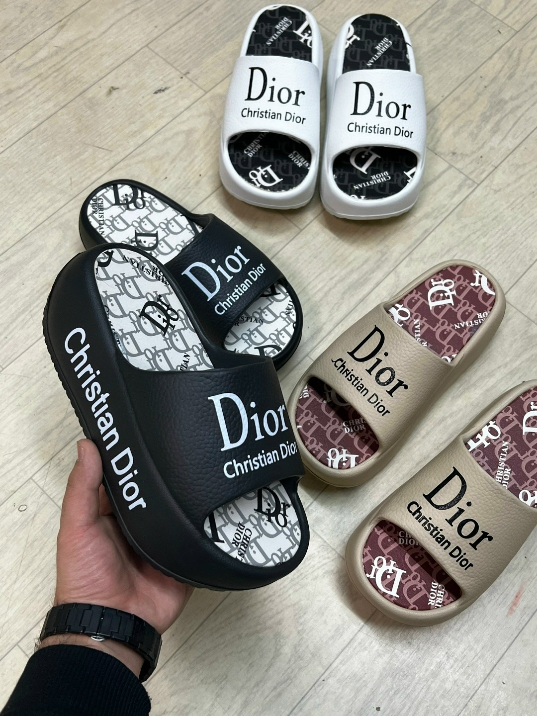 мужские шлепки christian dior,,шлепанцы christian dior,тапки диор,dway шлепанцы dior