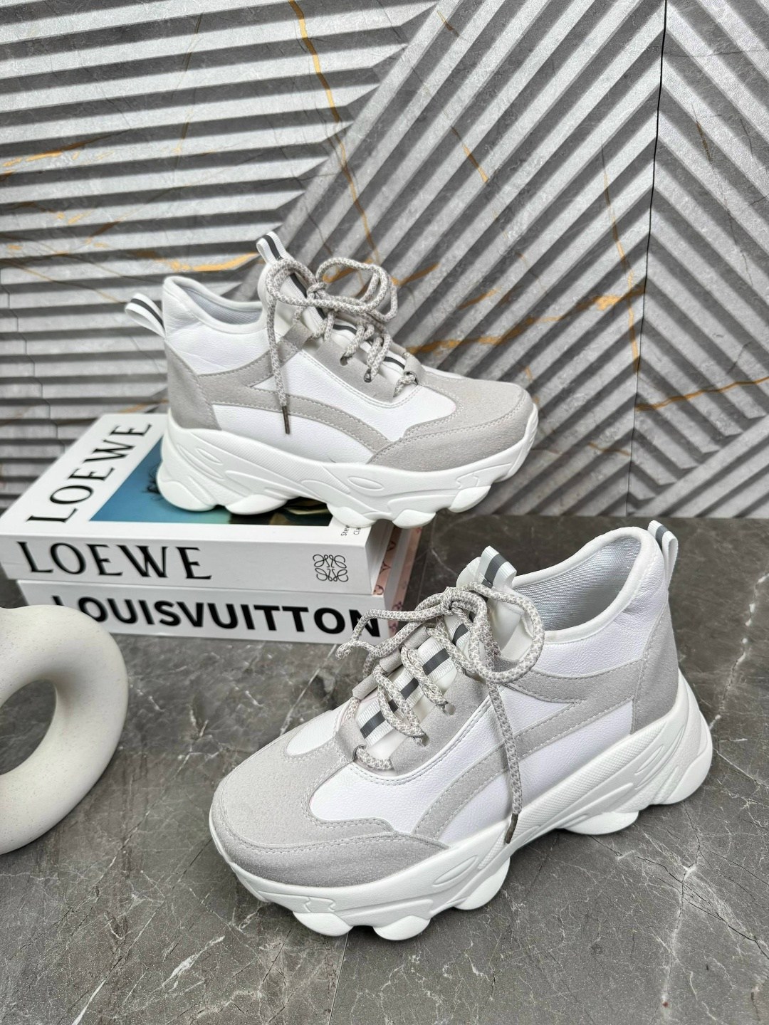 ,женские кроссовки,массивные кроссовки,женские массивные кроссовки,модные молодежные кроссовки