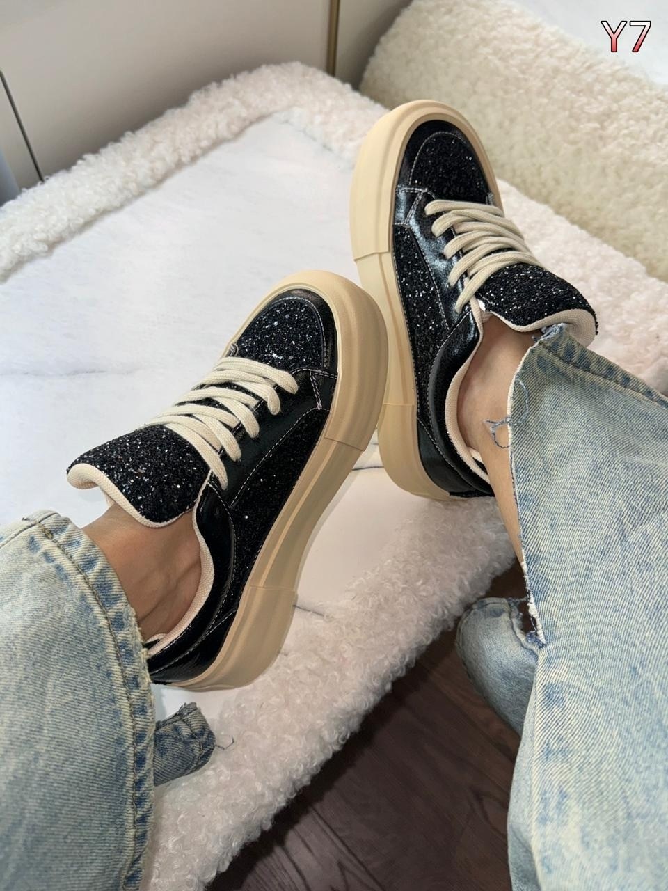 яркие кроссовки,кроссовки из натуральной кожа,женские кроссовки,женские кроссовки на платформе,стильные женские кроссовки