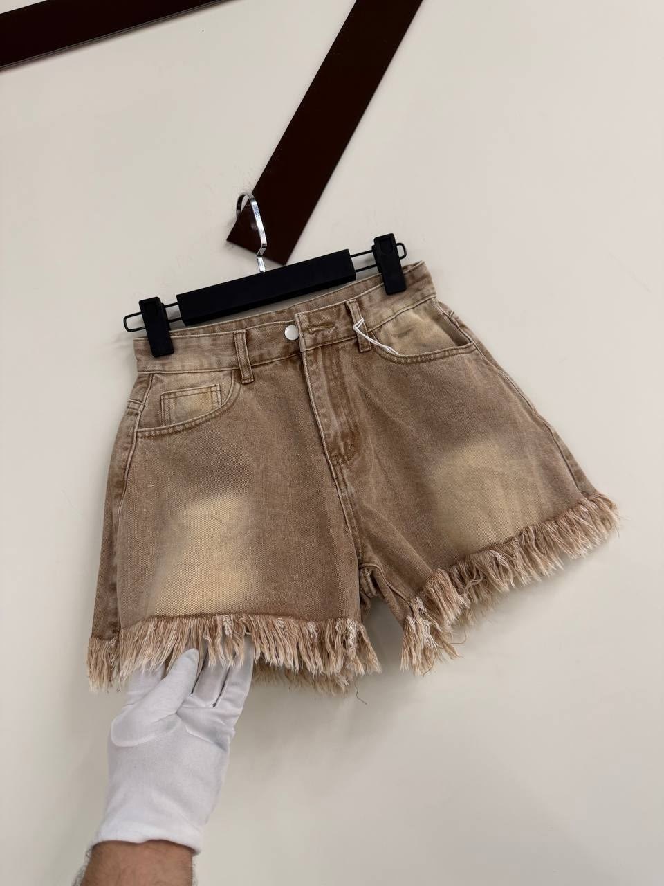 женские шорты,женские шорты джинсовые,джинсовые шорты,летние женские шорты,женские джинсовые шорты с кисточками