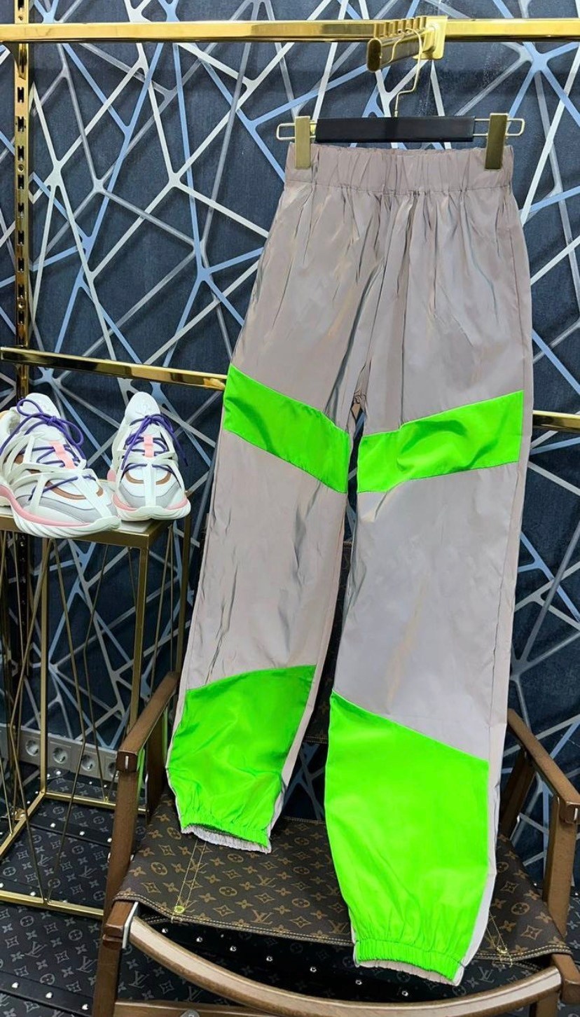 спортивные штаны светоотражающие женские,штаны адидас светоотражающие,юность светоотражающие штаны,женские спортивные штаны,спортивные брюки