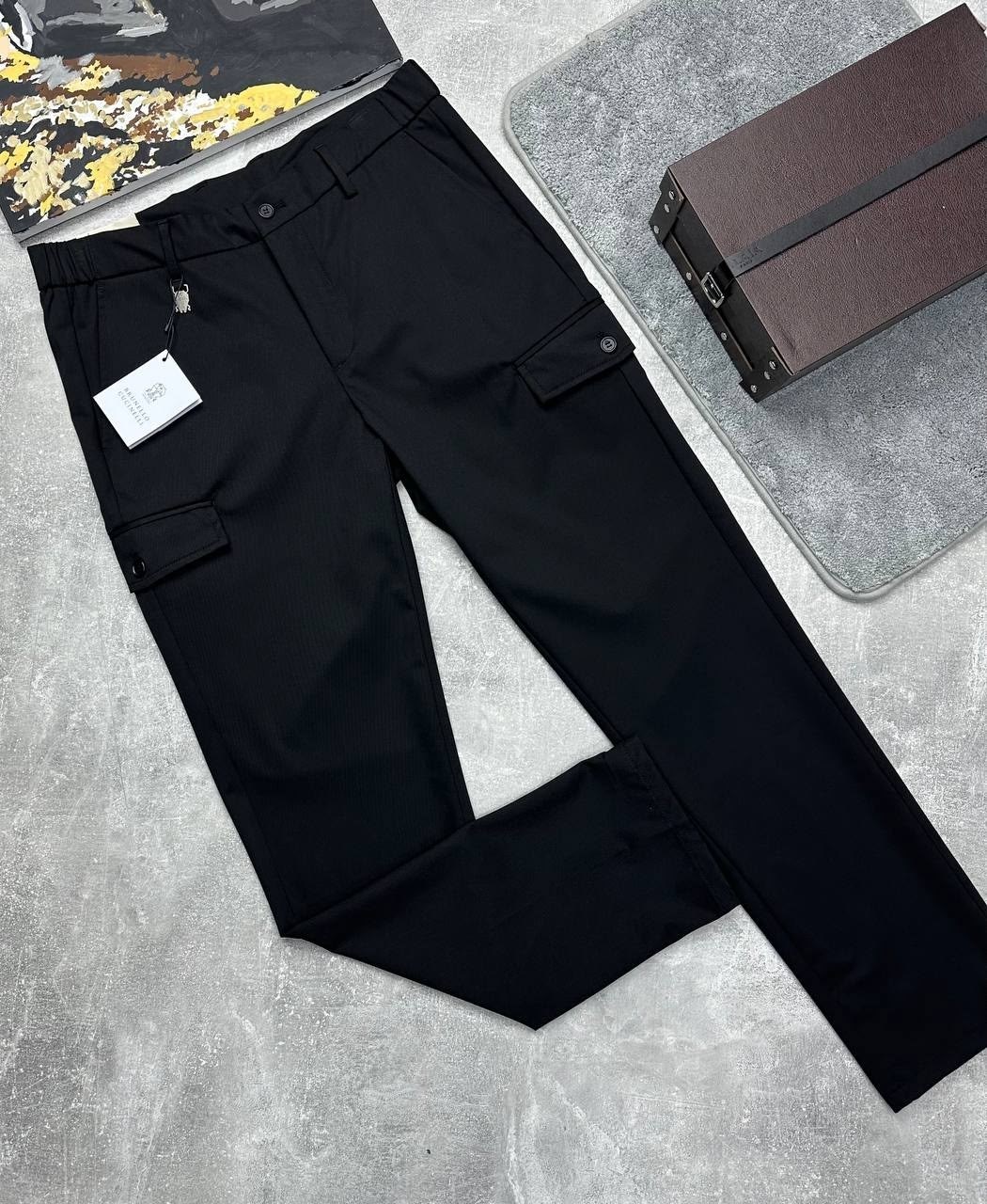 брюки brunello cucinelli брюки,брюках карго,черные брюки карго,зауженные брюки карго,зауженные брюки