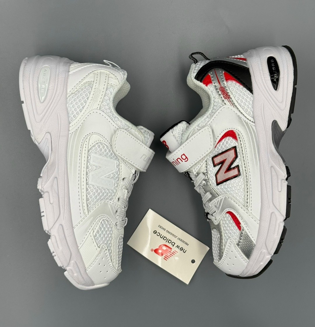 кроссовки adidas,кроссовки,белые кроссовки,детские кроссовки,кроссовка детская