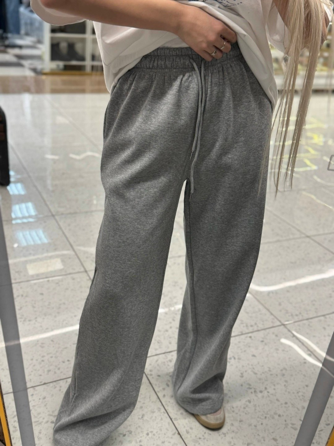 спортивные брюки оверсайз в стиле y2k,брюки спортивные,штаны спортивные,футболки женская оверсайз