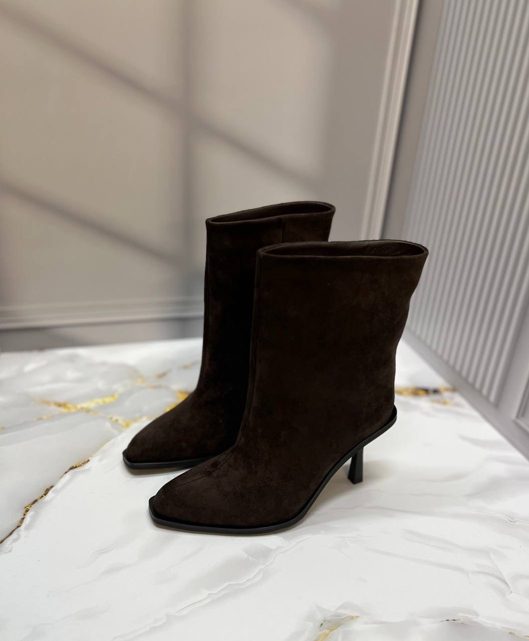 ботильоны замшевые,женские ботильоны,,ботильоны,женская