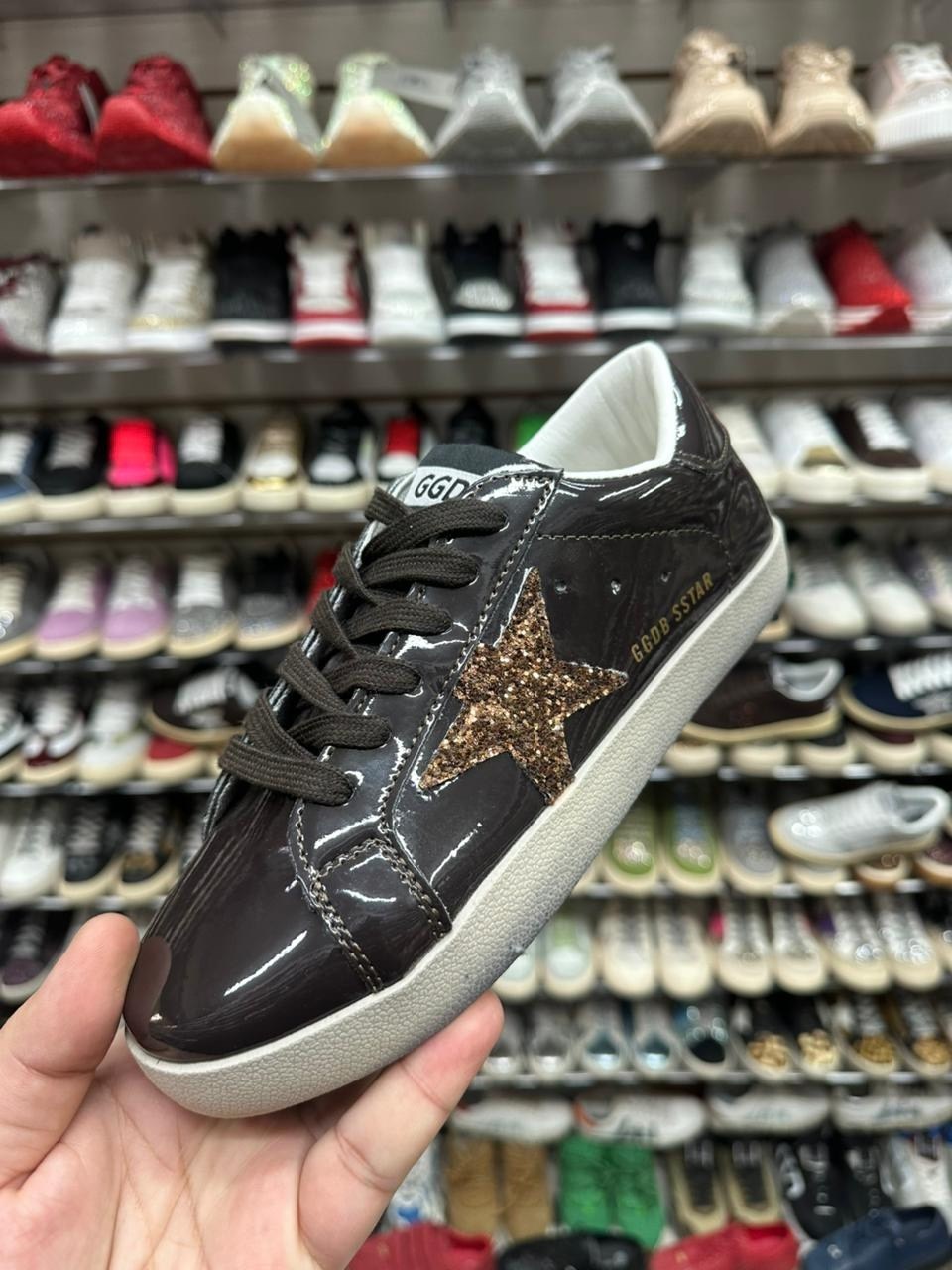 кожаные кеды golden goose superstar premium,,кеды golden goose,женские кожаные кроссовки golden goose super-star premium - white / silver,кеды женские golden goose