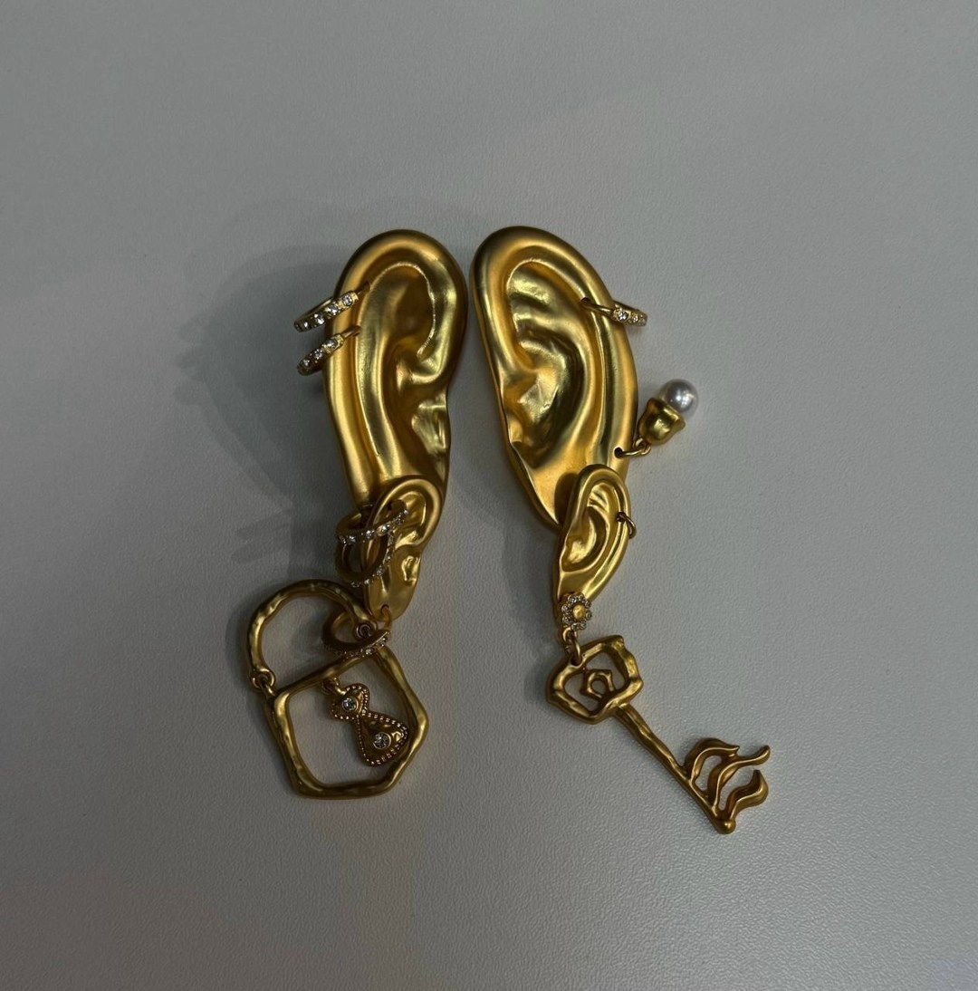 женские серьги,модные серьги,золотистые серьги,серьги для женщин,дизайнерские серьги