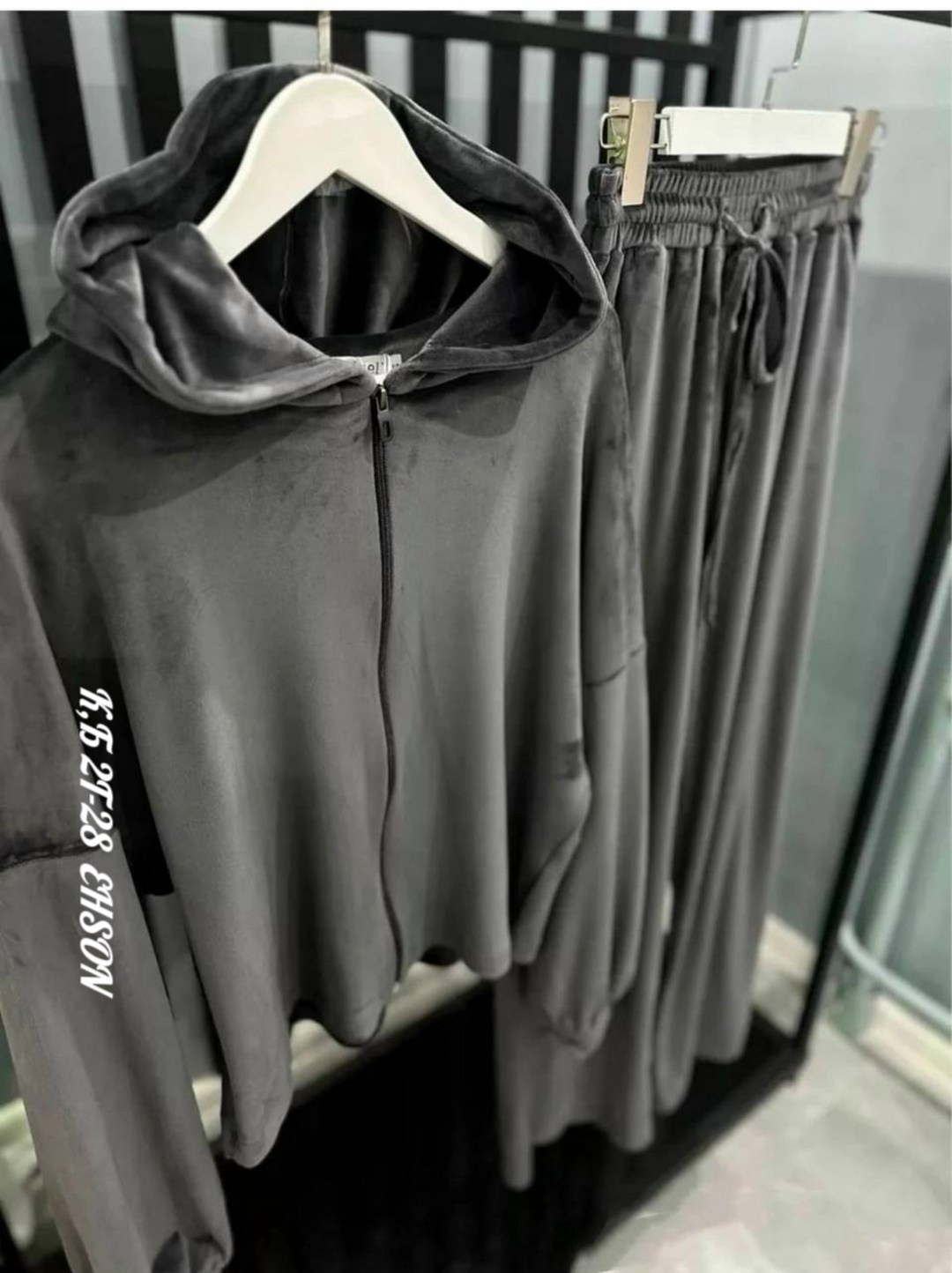 костюм велюровый бархатный спортивный hamro цвет серый,костюм спортивный велюровый,костюм спортивный велюровый pi7 246027225,костюм спортивный велюровый pi7 цвет серый,велюровый костюм