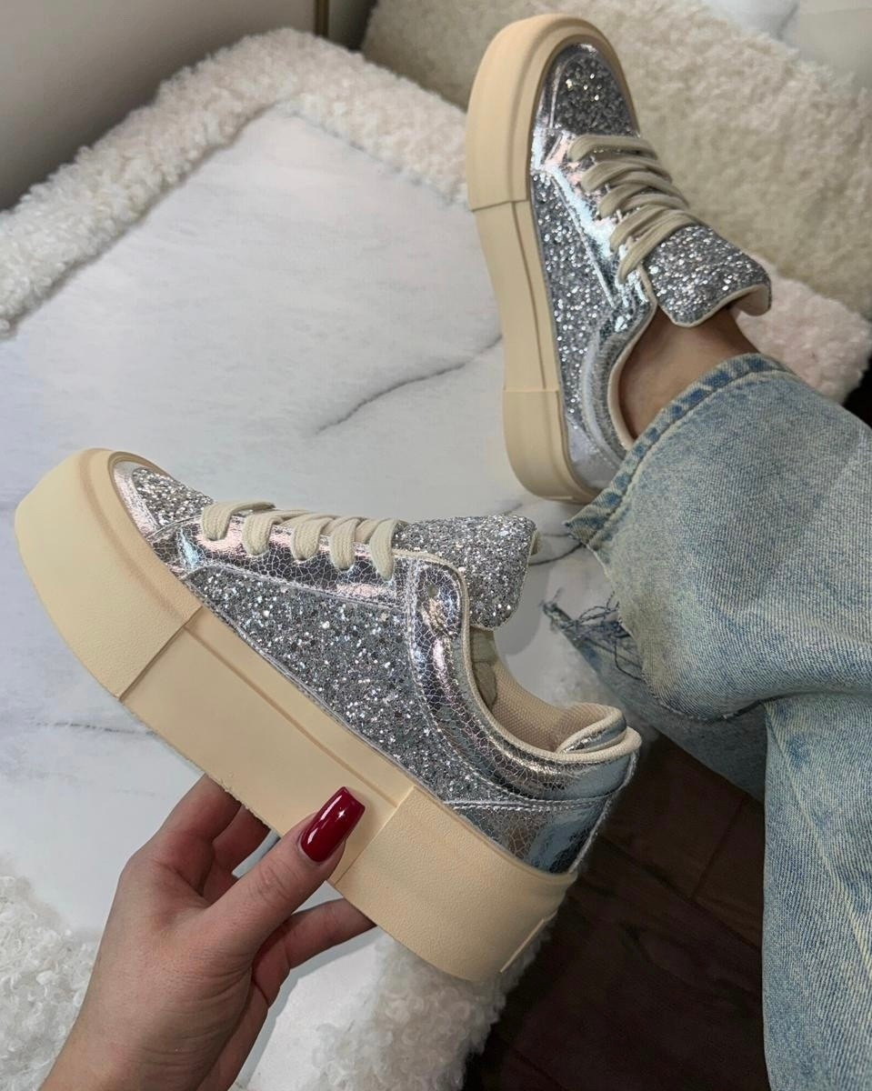 яркие кроссовки,кроссовки из натуральной кожа,женские кроссовки,кроссовки женские черные,женские кроссовки на платформе