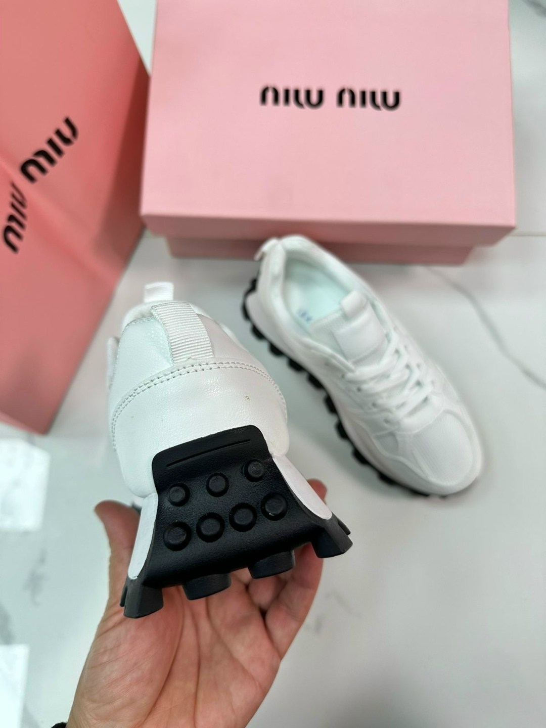 кроссовки женские miu miu,кроссовки женскиe,кроссовки,кроссовки miu miu,