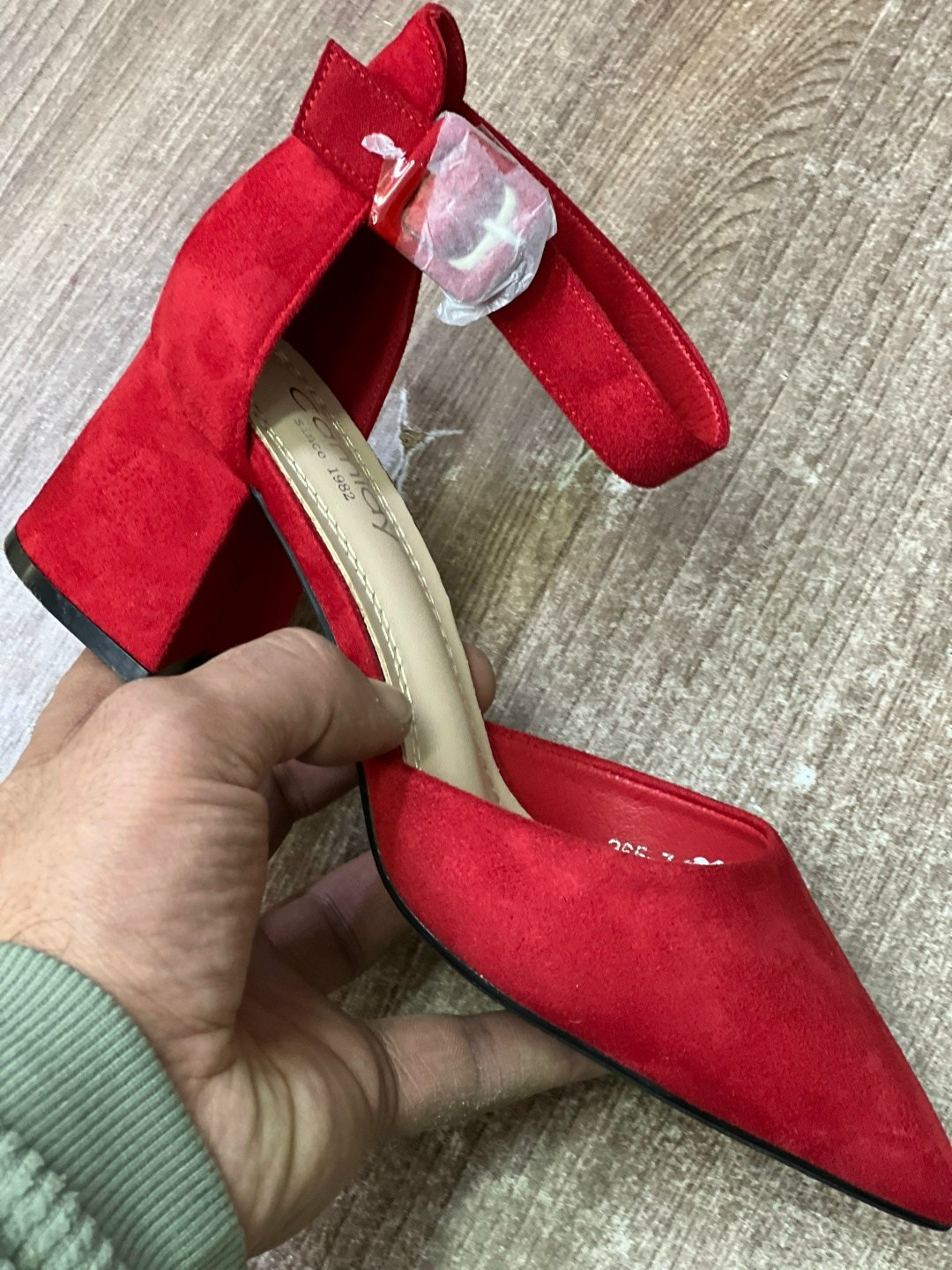 ,туфли женские,женские кожаные туфли,туфли женские натуральная кожа,туфли тамарис с ремешком