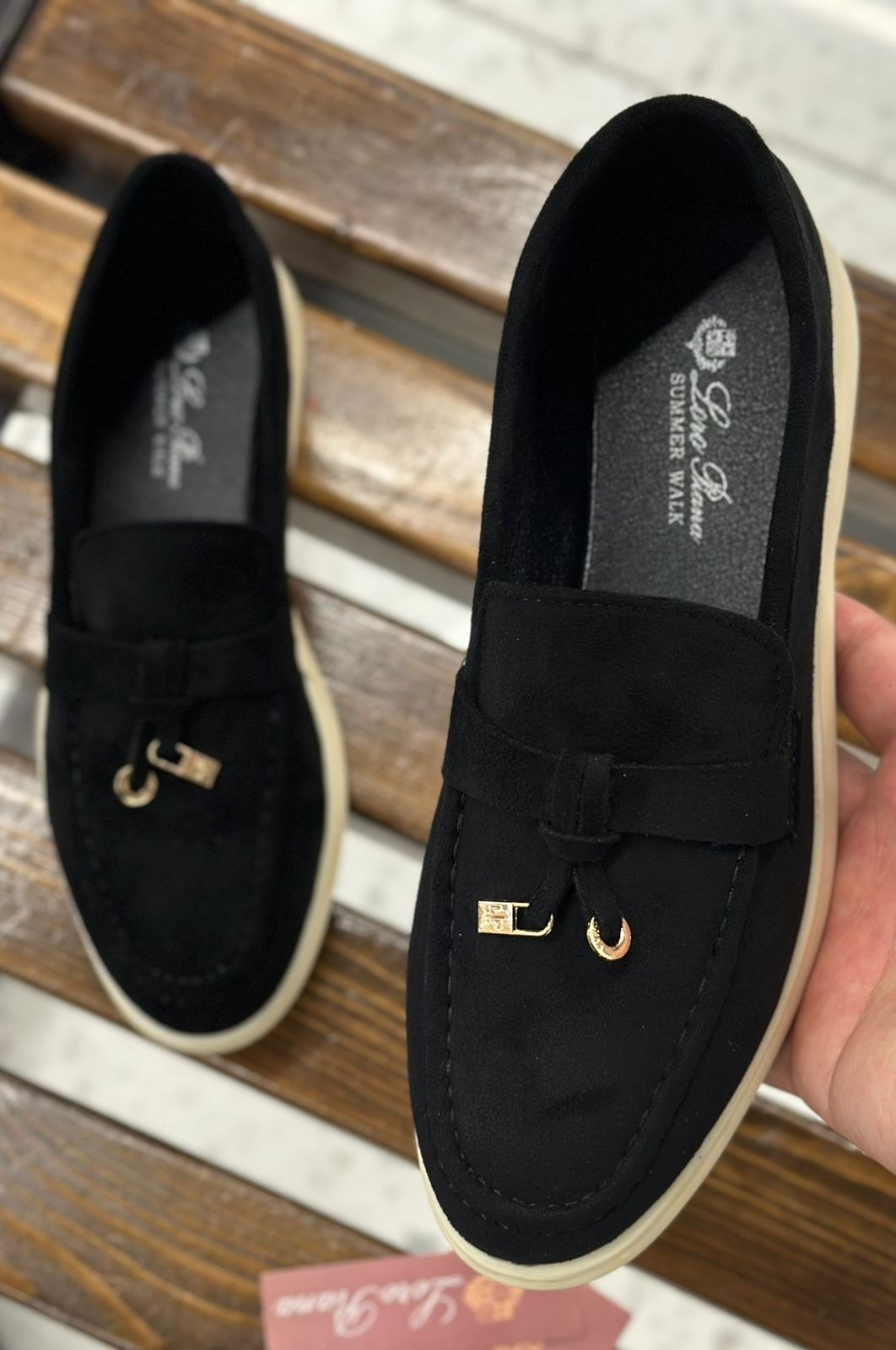 ,лоферы loro piana,лоферы из натуральной замши loro piana premium shoes,лоферы loro piana женские,женские бежевые замшевые лоферы loro piana open walk