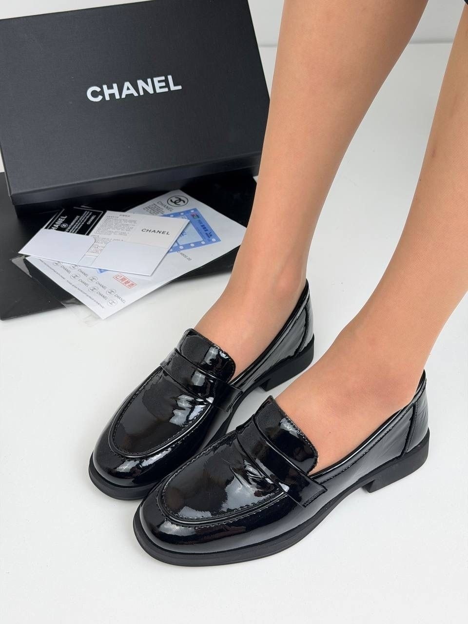 лоферы chanel,,туфли chanel,лоферы женские,лакированные лоферы женские